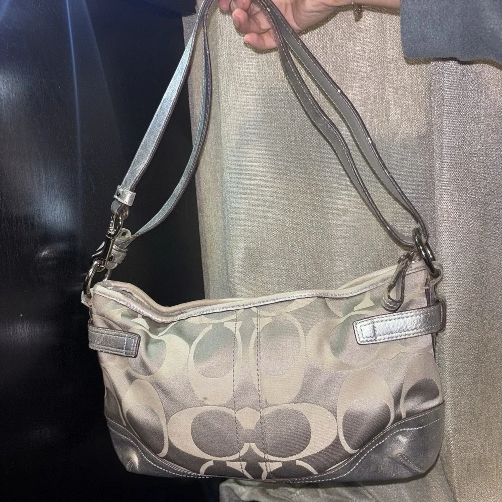 vtg COACH Metallic Silver Signature Hobo Bag Chain Charm Purse Y2K